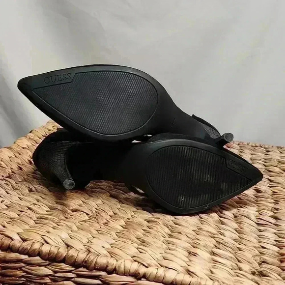 Guess Finnie Heels - Picture 4 of 14
